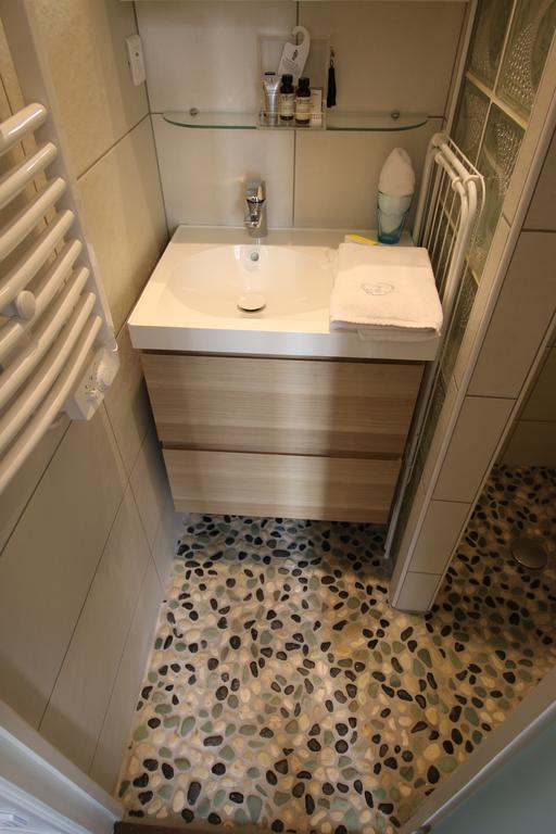 Le Petit Lys Apartment แว็งแซ็นน์ ภายนอก รูปภาพ
